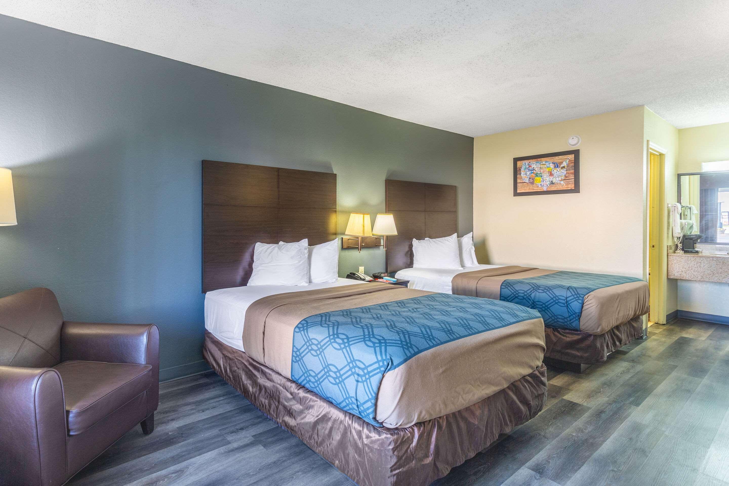 Econo Lodge & Suites Clarksville Ngoại thất bức ảnh