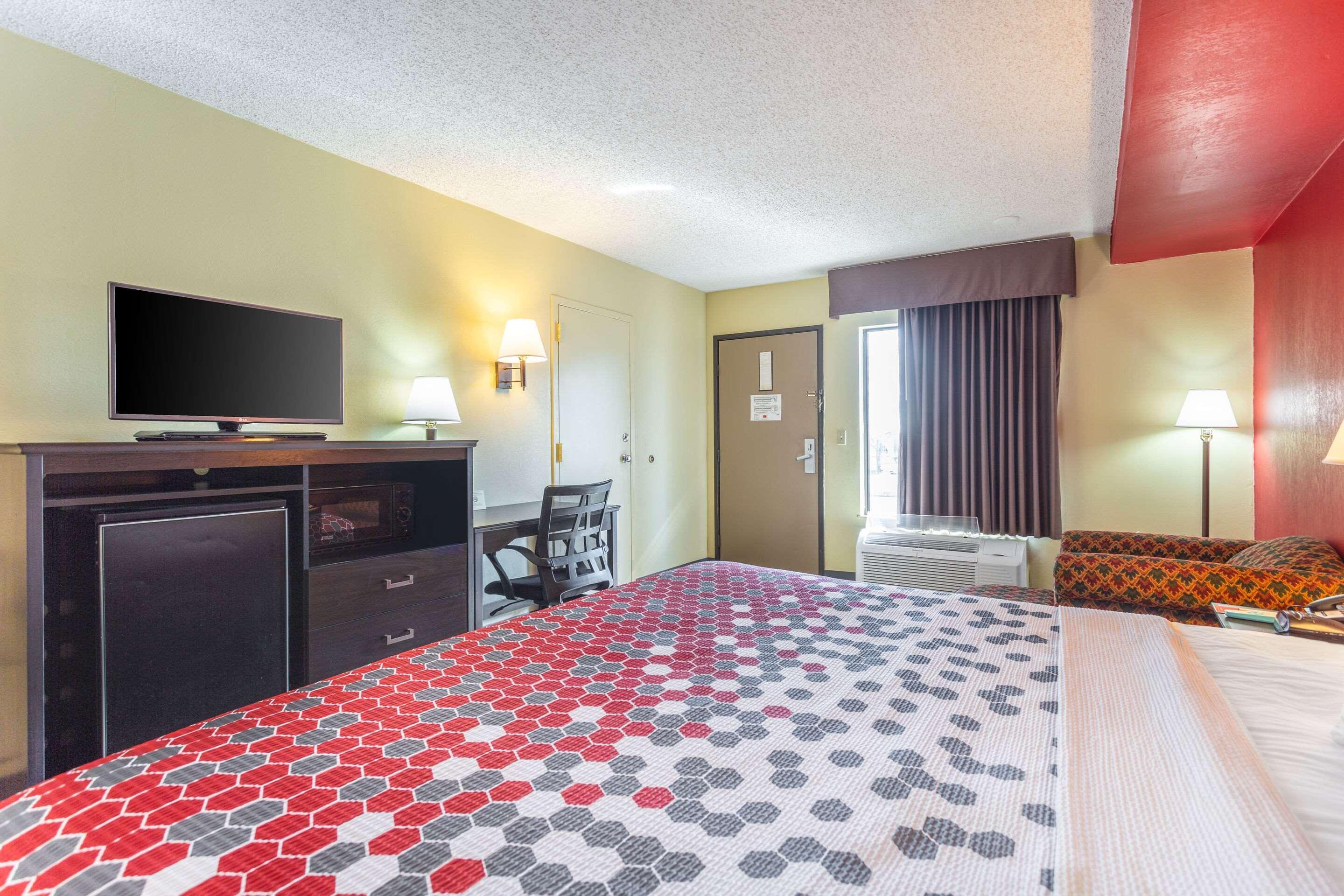 Econo Lodge & Suites Clarksville Ngoại thất bức ảnh