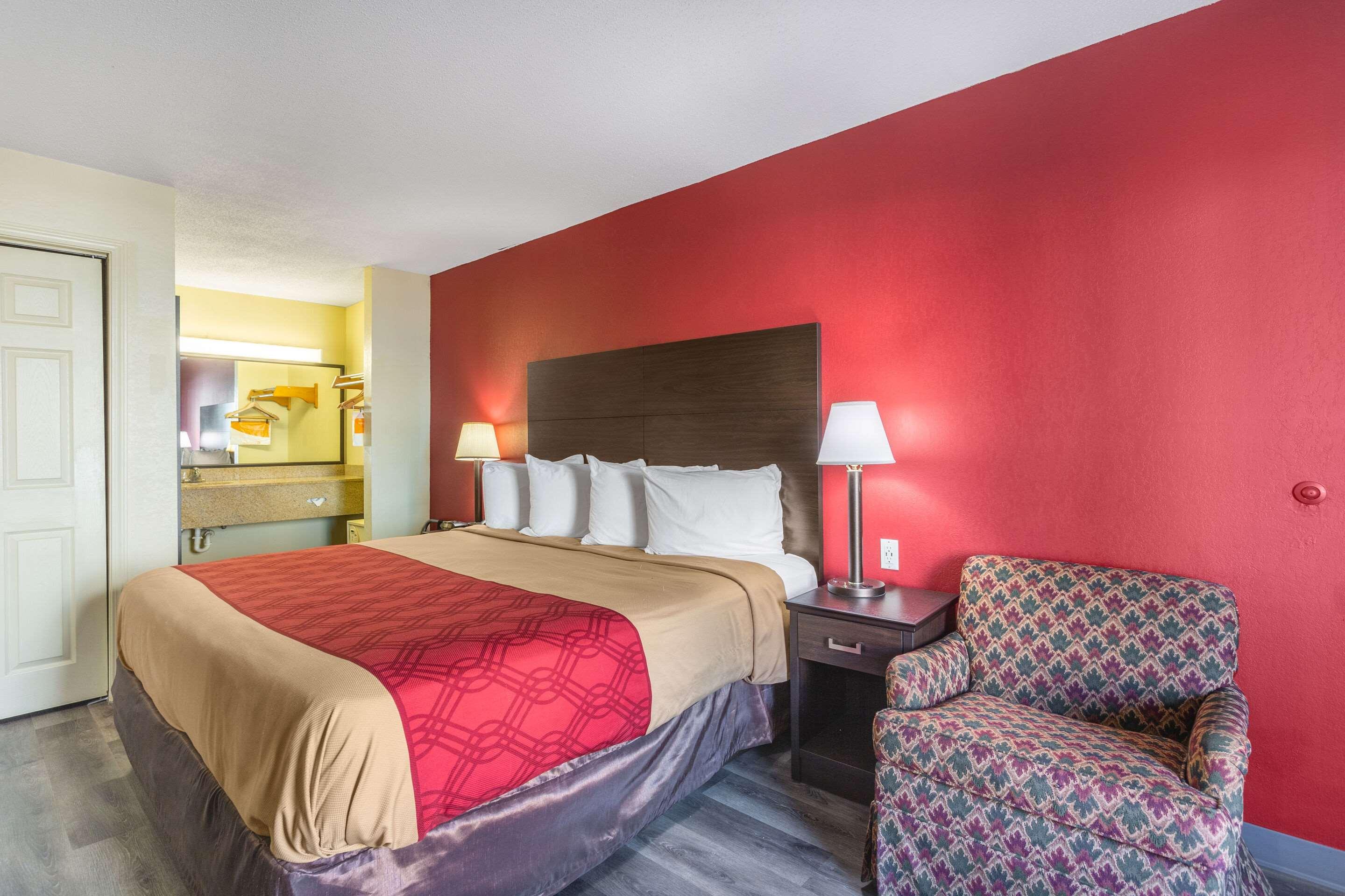 Econo Lodge & Suites Clarksville Ngoại thất bức ảnh