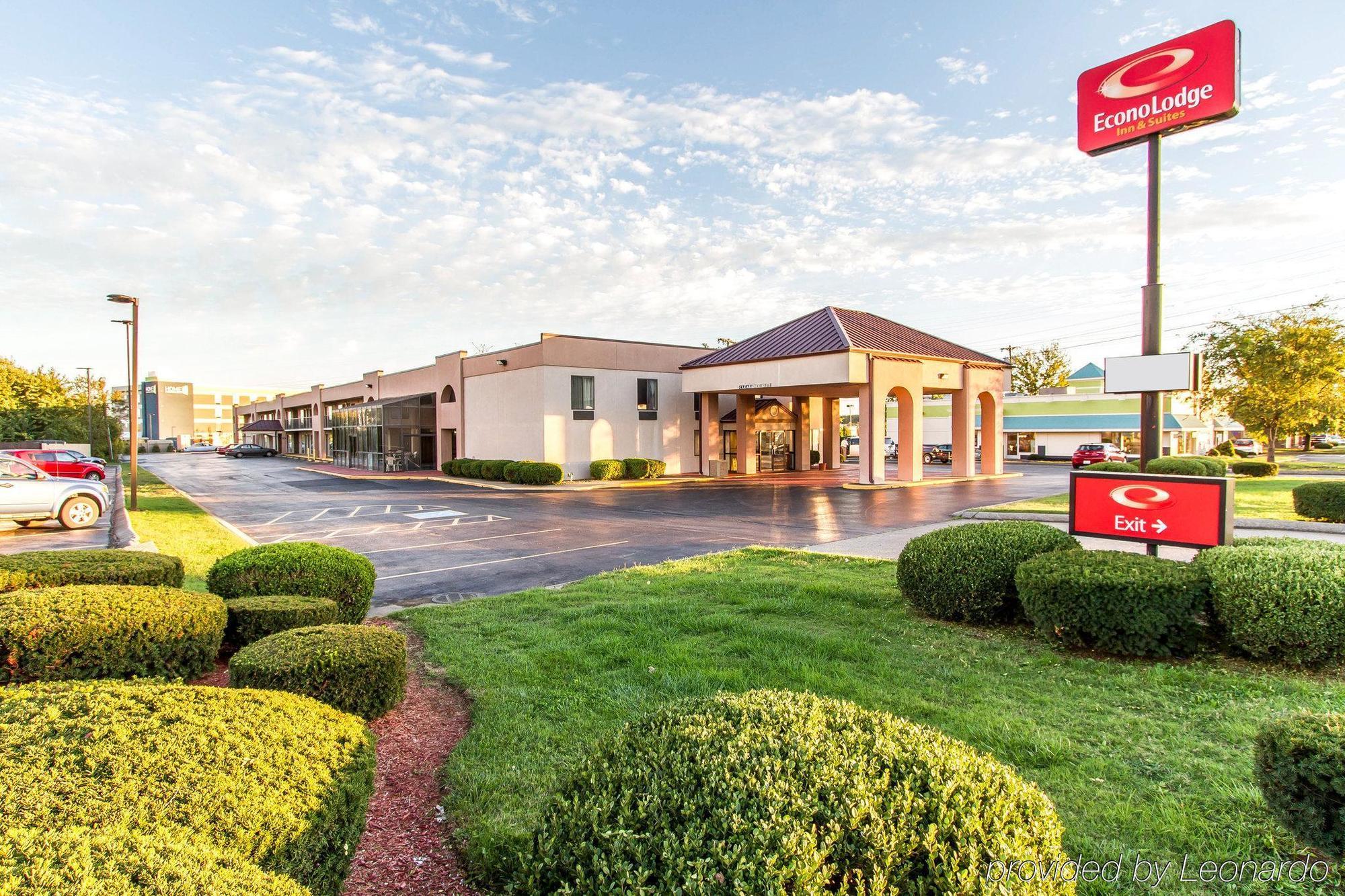 Econo Lodge & Suites Clarksville Ngoại thất bức ảnh